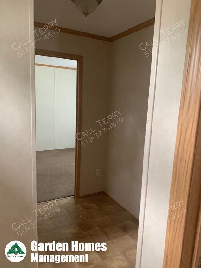 Building Photo - 105 Wyatts Dr