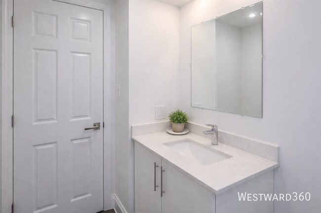 Foto del edificio - 660 Clyde-3N