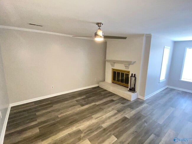 Building Photo - 1605 Liberty Dr