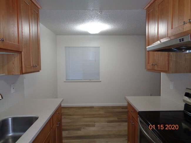 Building Photo - 7101 Avenida Cala