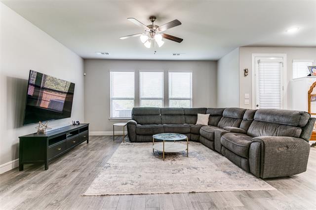 Foto del edificio - 657 Hutchinson Ln
