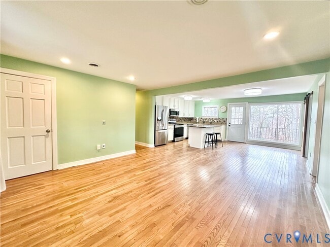 Foto del edificio - 6737 Rural Point Rd