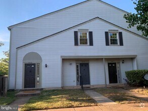 Building Photo - 7575 Belle Grae Dr