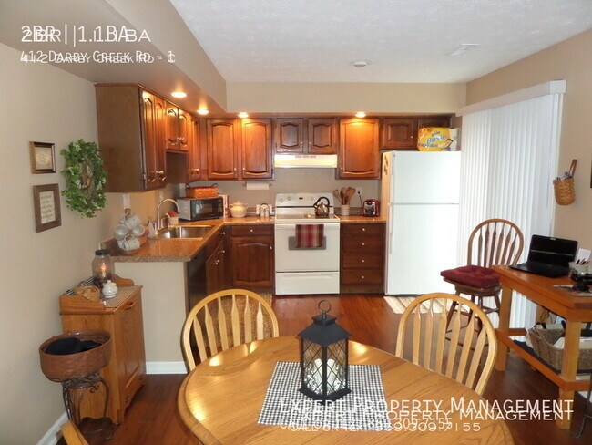 Foto del edificio - 412 Darby Creek Rd