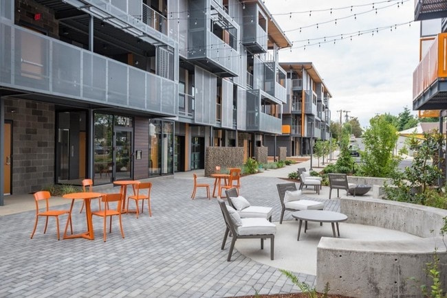 Building Photo - Sunshine Portland