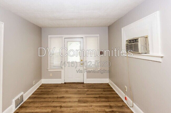 Foto del edificio - 854 Eva Ave