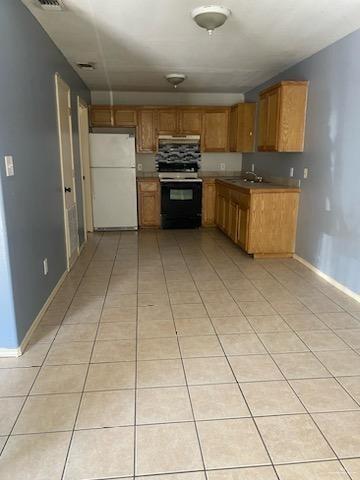 Building Photo - 15 Brazil St