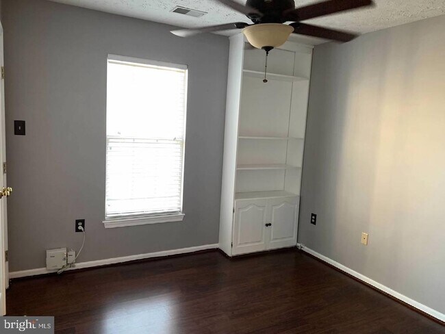 Foto del edificio - 13107 Briarcliff Terrace
