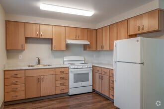 3BR, 1BA, - Kitchen - Cougar Creek Apartments