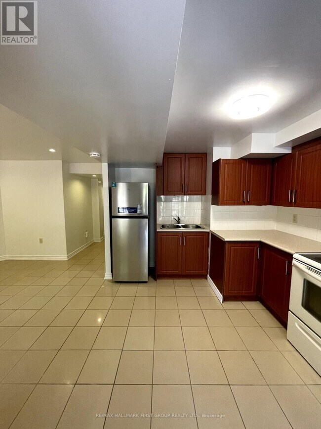 Building Photo - 181 Riverwalk Dr