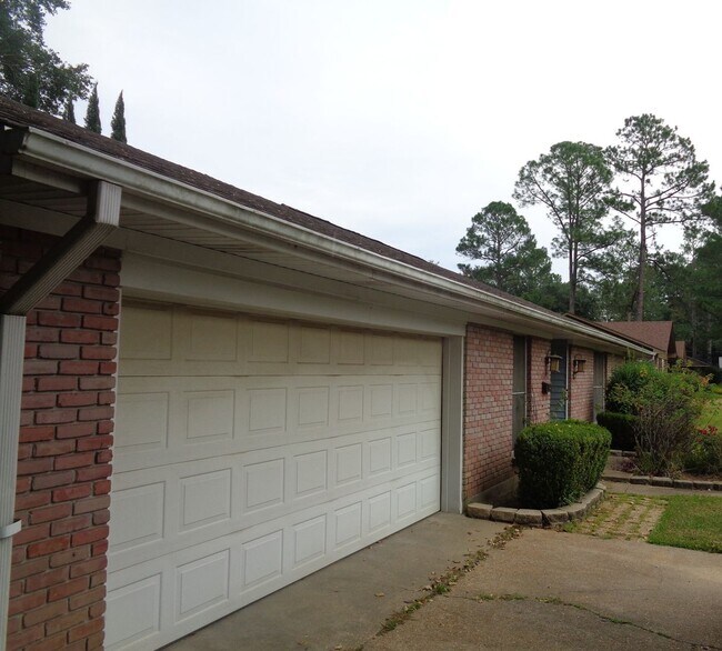 Foto del edificio - 1416 Radcliffe St