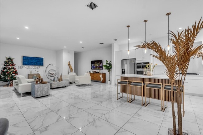 Foto del edificio - 4363 NW 81st Ave