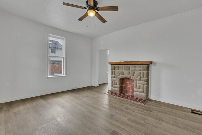 Foto del edificio - 862 Grove Ave