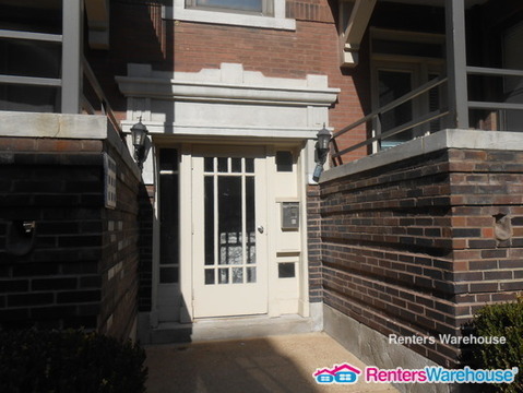 Building Photo - 533 Clara Ave