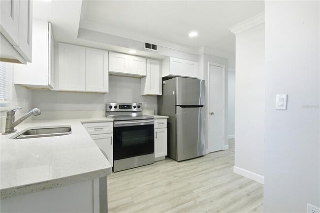 Foto del edificio - 14113 Village Terrace Dr