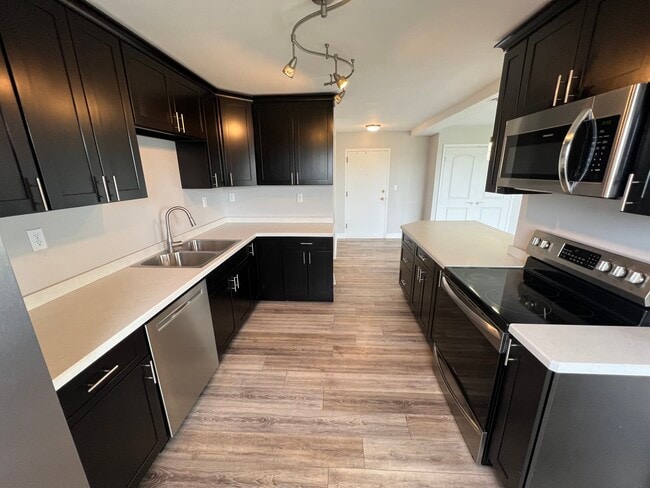 Building Photo - 1217 The Delaware