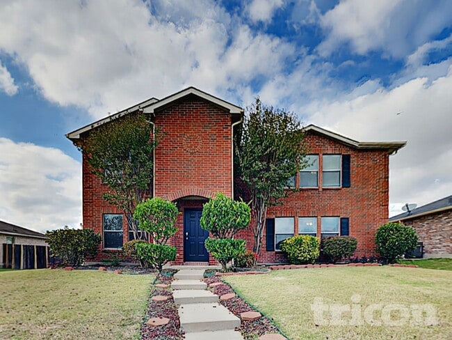 Building Photo - 1688 Wildrose Dr