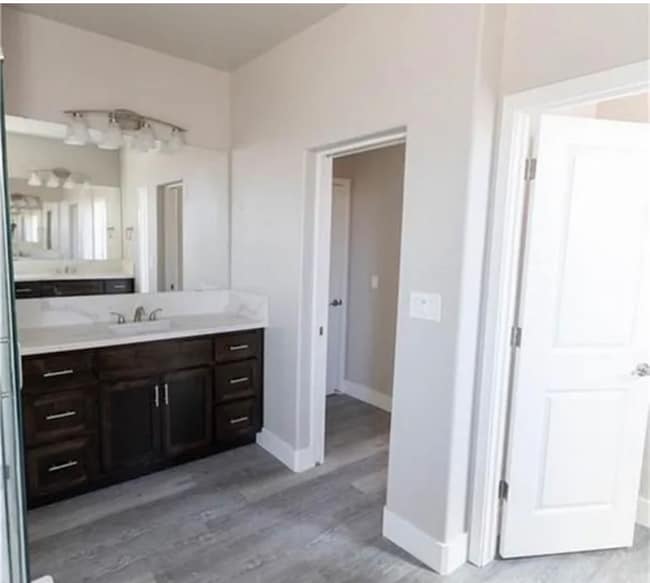 Foto del edificio - 630 E Juniper Ave