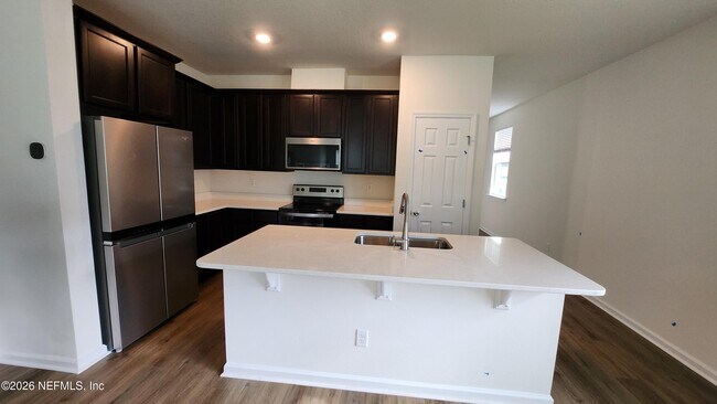 Foto del edificio - 9885 Fiddleback Ln