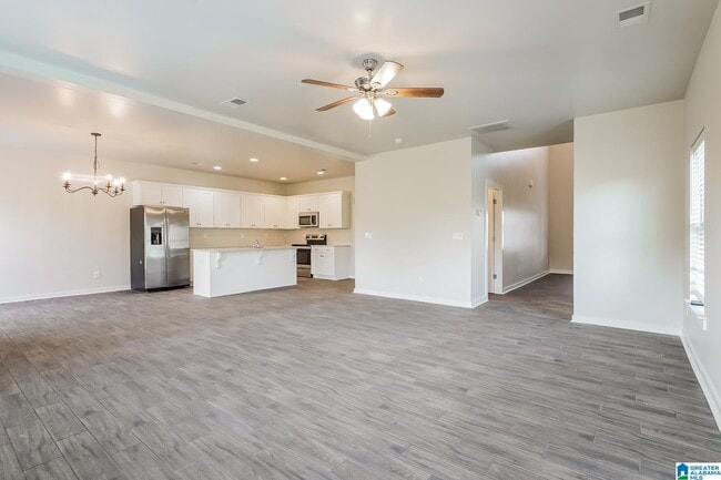 Building Photo - 295 Ridgeview Cir