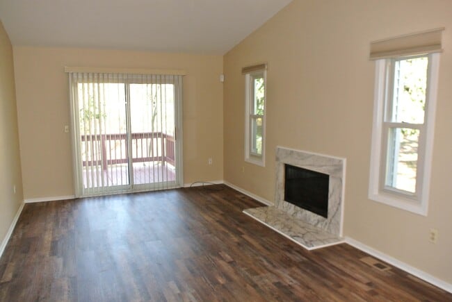 Living Room - 33296 Mill Race Cir