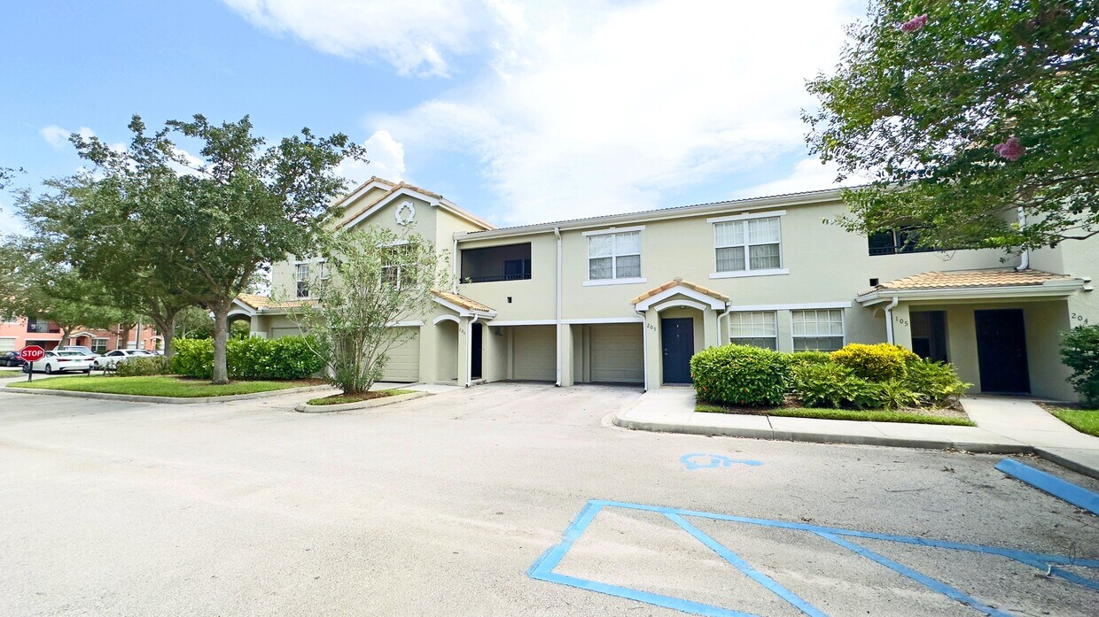 Foto principal - 160 SW Peacock Blvd