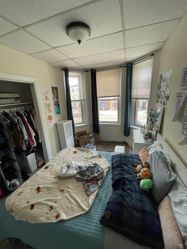 Foto del edificio - 905 Beacon St