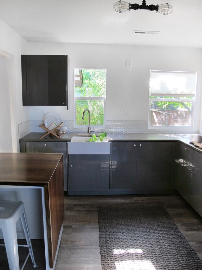 Foto del edificio - 5711 SE 67th Ave