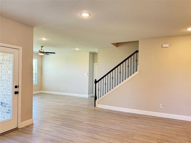 Foto del edificio - 7308 Roaring Springs Rd