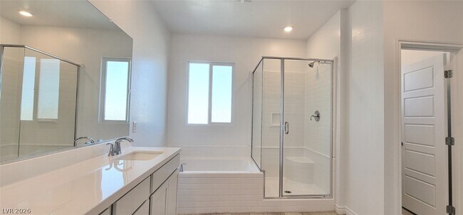 Foto del edificio - 3734 Rosy Carina Pl