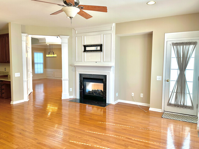 Building Photo - 9 Yorktown Ln