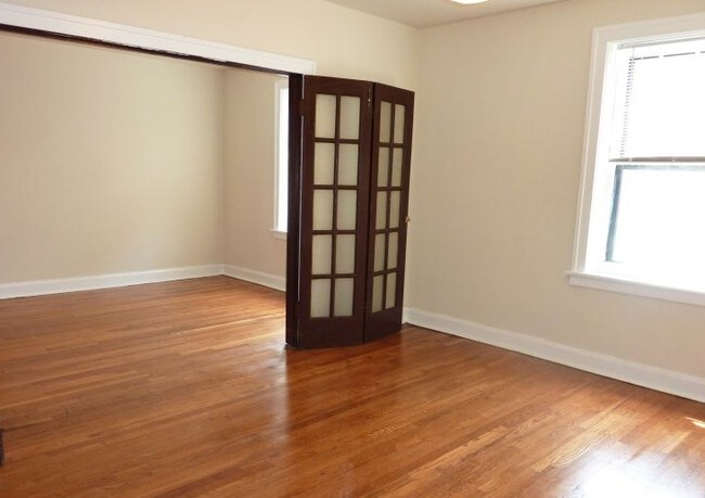Interior Photo - 4531-4539 Chouteau Ave