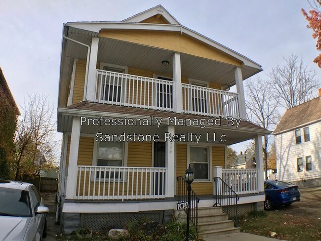 Building Photo - 2934 E 123rd St