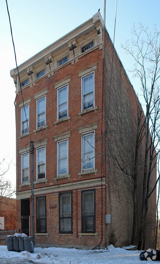 Building Photo - 451 W McMicken Ave