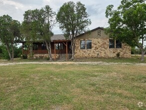 Building Photo - 627 Wild Coyote Trail