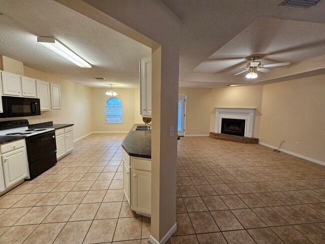 Building Photo - 9425 Victoria Ln