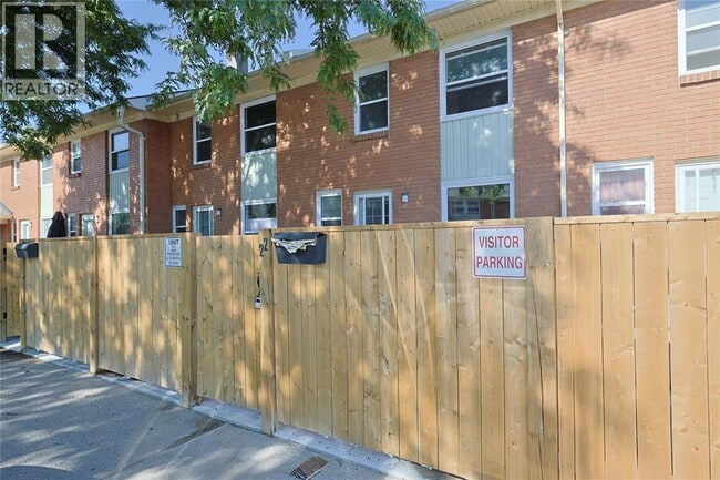 Building Photo - 834 Exmouth St
