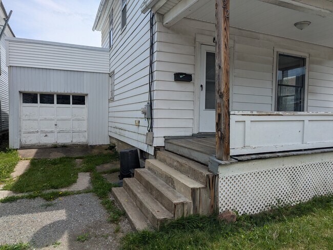 Foto del edificio - 22 Charlotte Ave