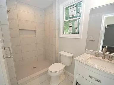 Foto del edificio - 2211 Otis St