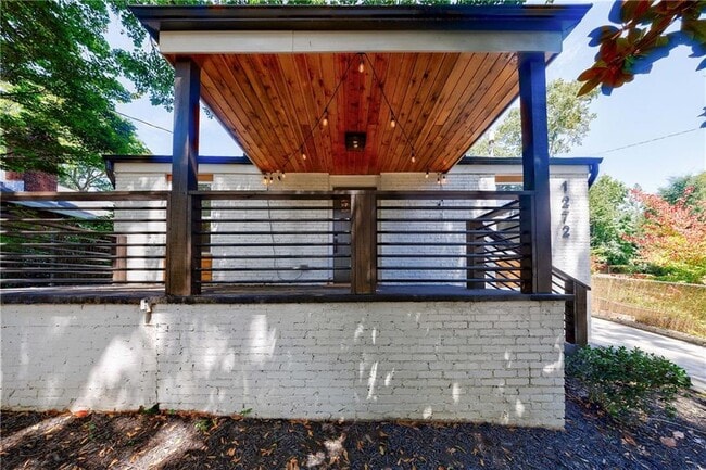 Building Photo - 1272 Hardee St NE