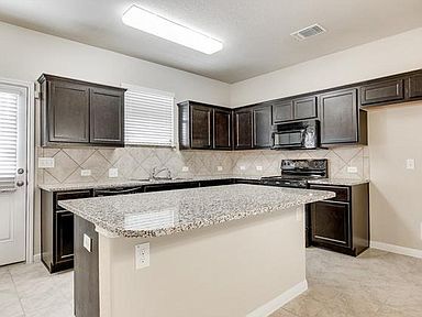Building Photo - 316 Crater Lake Dr