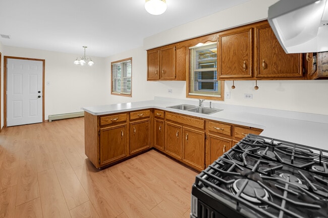 Building Photo - 5324 Long Ave