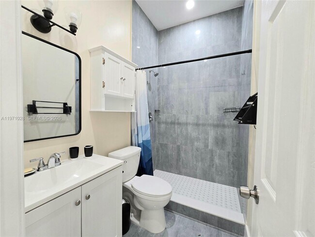 Foto del edificio - 18255 SW 145th Ave