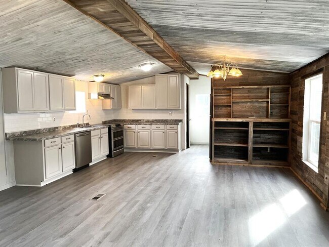 Building Photo - 7341 Felder Ln