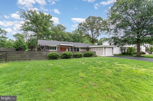 Building Photo - 7737 Schelhorn Rd