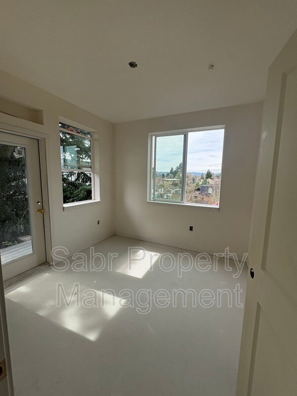 Foto del edificio - 1520 N Bryant St