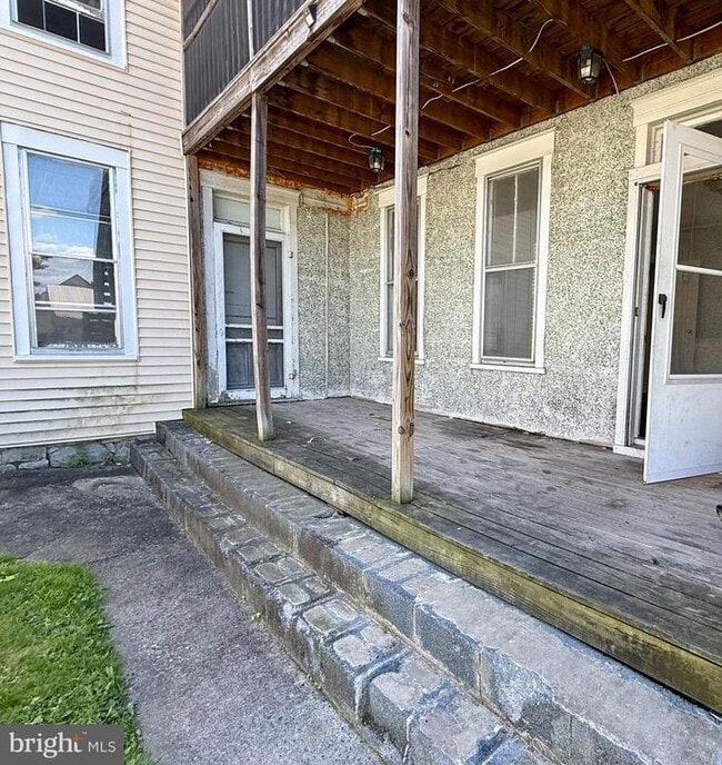 Building Photo - 23 S Carlisle St