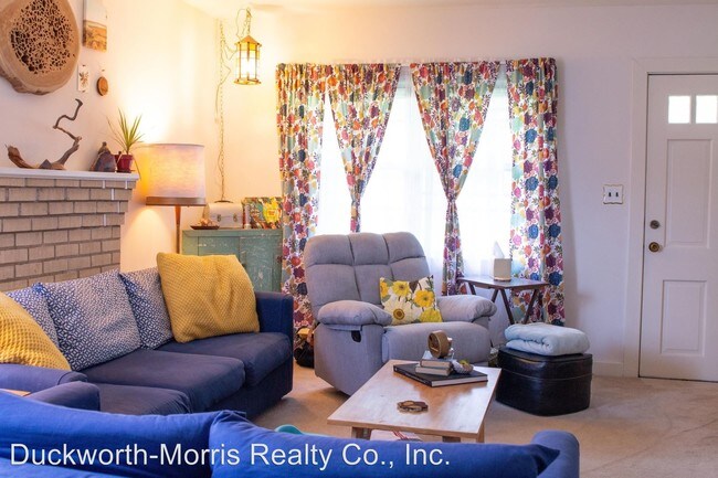 Foto del edificio - 3 br, 2 bath House - 1700 23rd Avenue E
