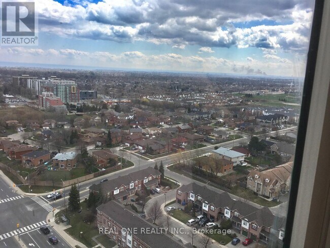 Photo du bâtiment - 155-P155 Hillcrest Ave