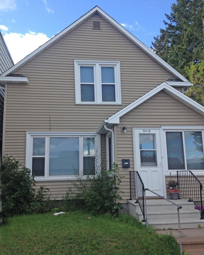 5813 Grand Ave, Duluth, MN 55807 House Rental in Duluth, MN